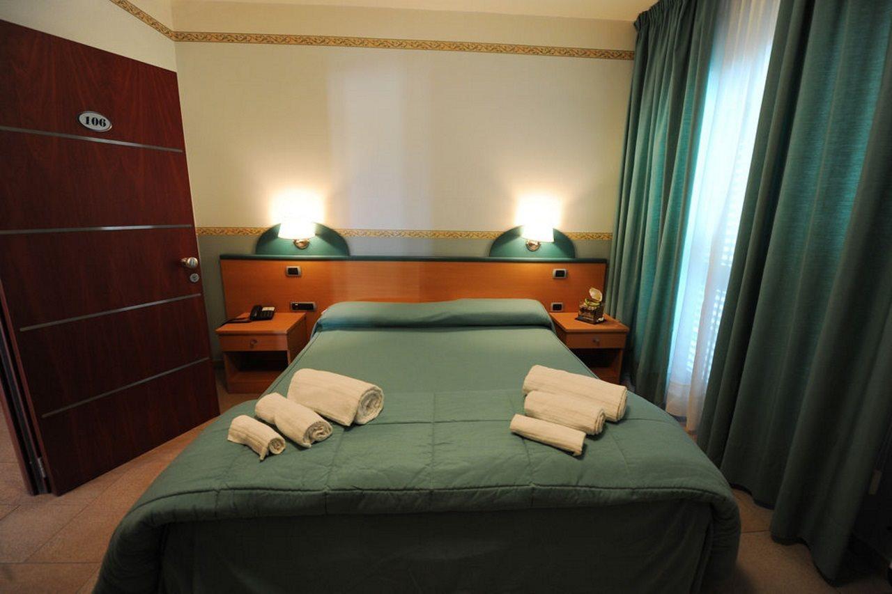 Santa Lucia Hotel Corigliano Calabro Zewnętrze zdjęcie