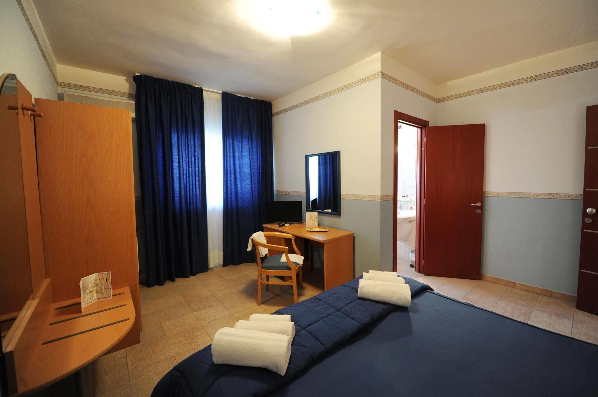 Santa Lucia Hotel Corigliano Calabro Zewnętrze zdjęcie