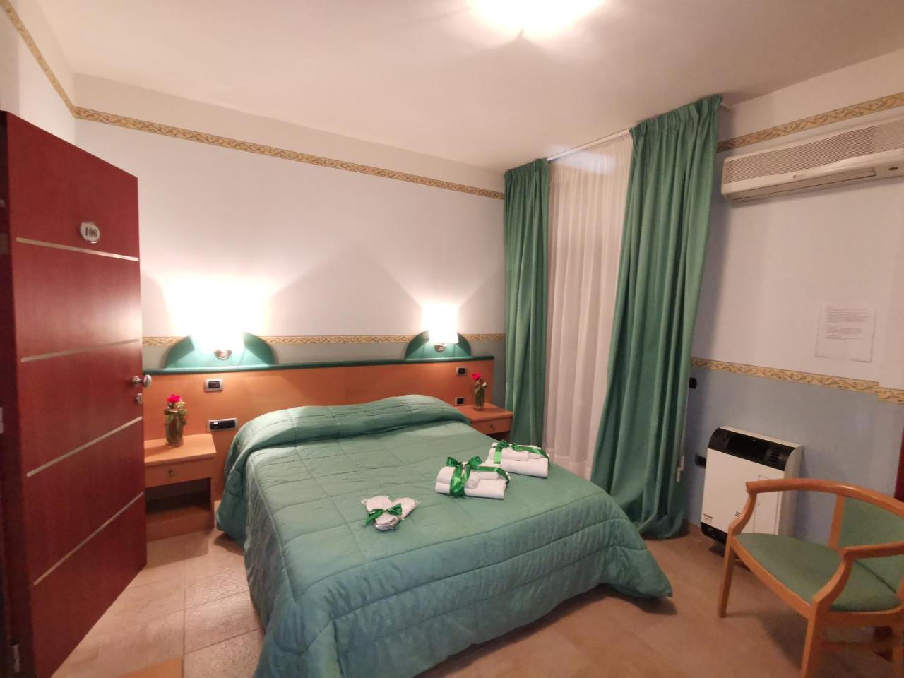 Santa Lucia Hotel Corigliano Calabro Zewnętrze zdjęcie